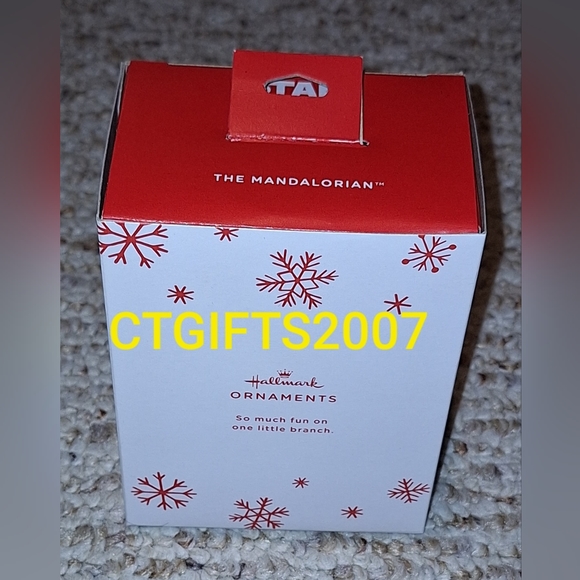 Star Wars The Mandalorian Hallmark Christmas Tree Ornament with the EXTRA SLEEVE - Picture 8 of 9
